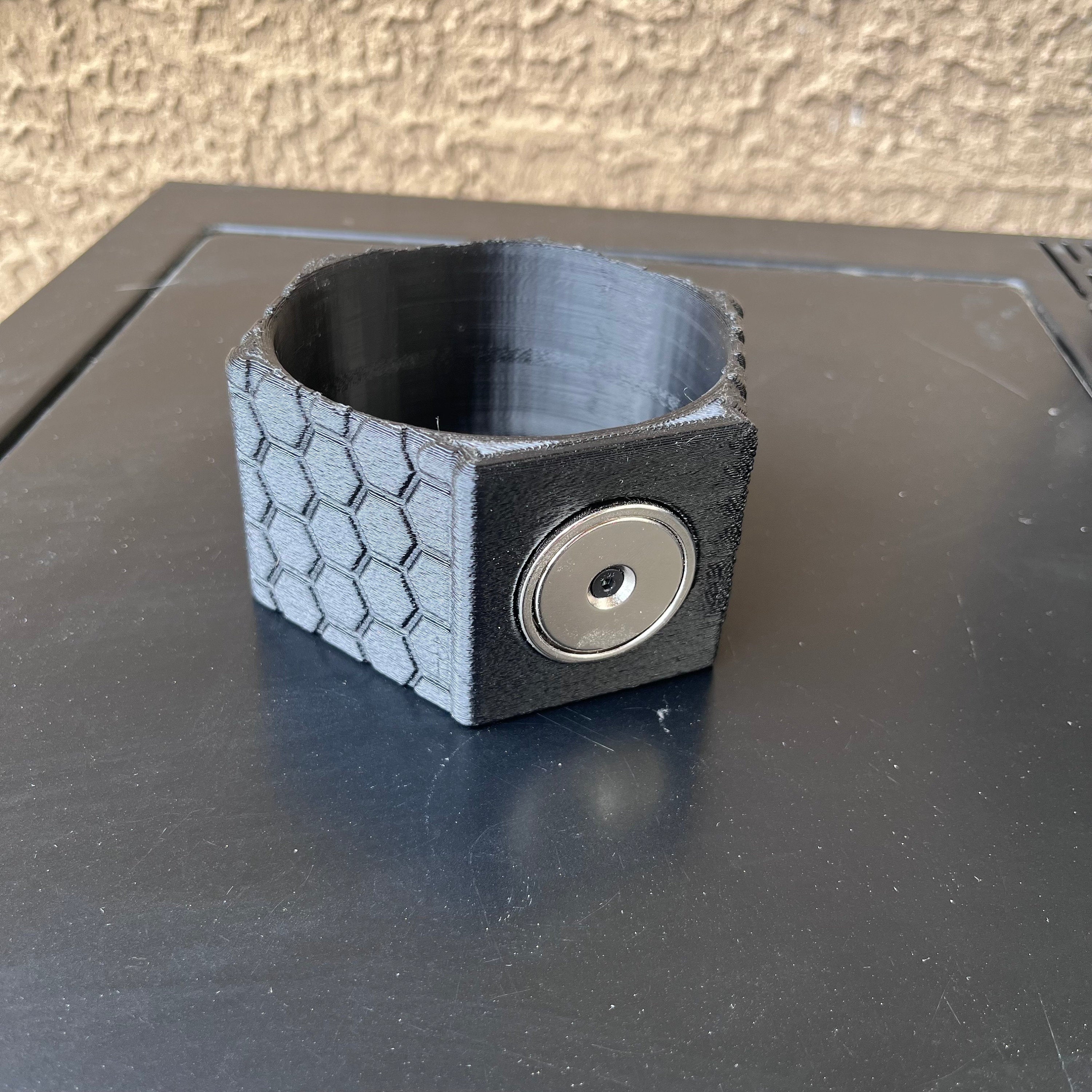 Hex Grip Magnetic Cup Holder