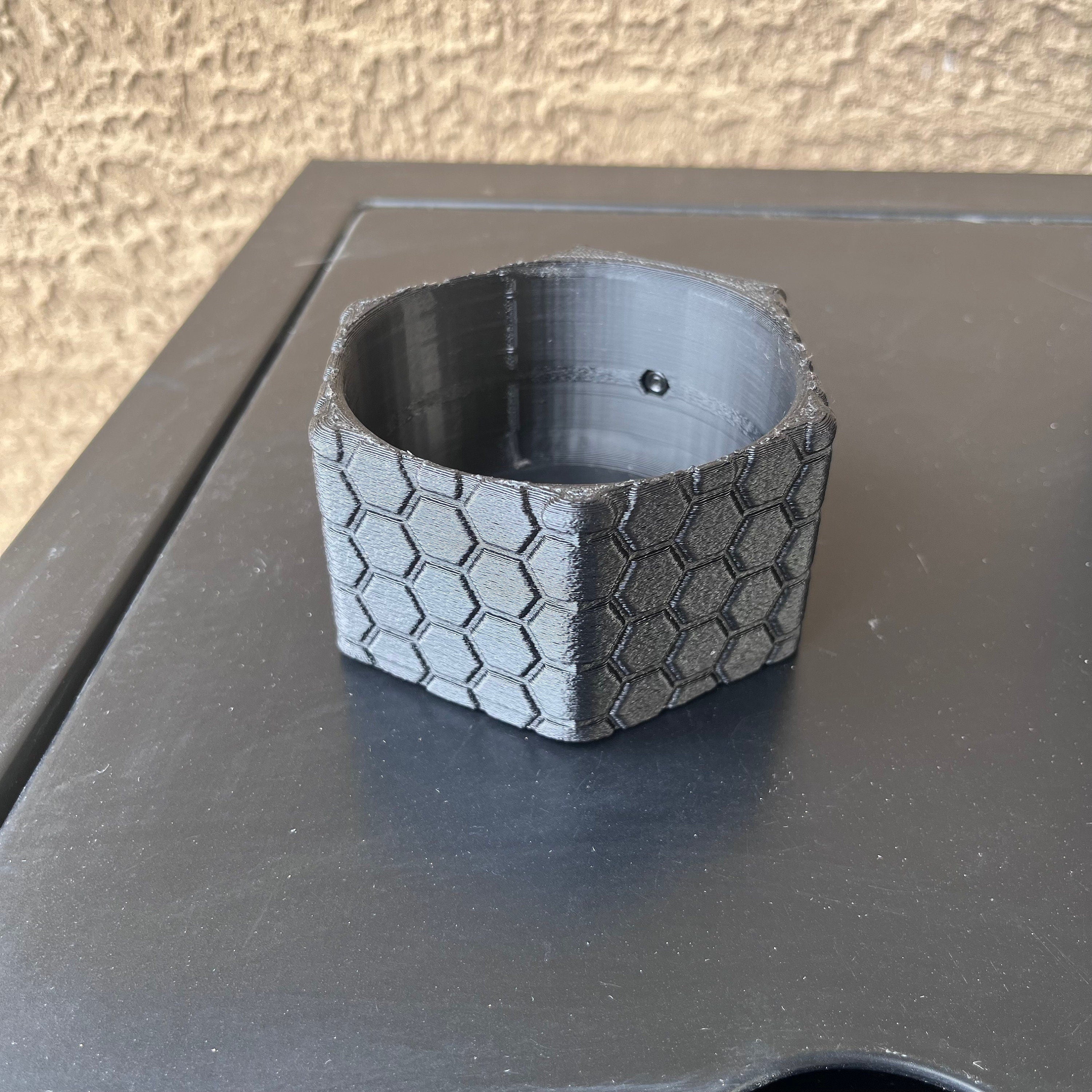 Hex Grip Magnetic Cup Holder