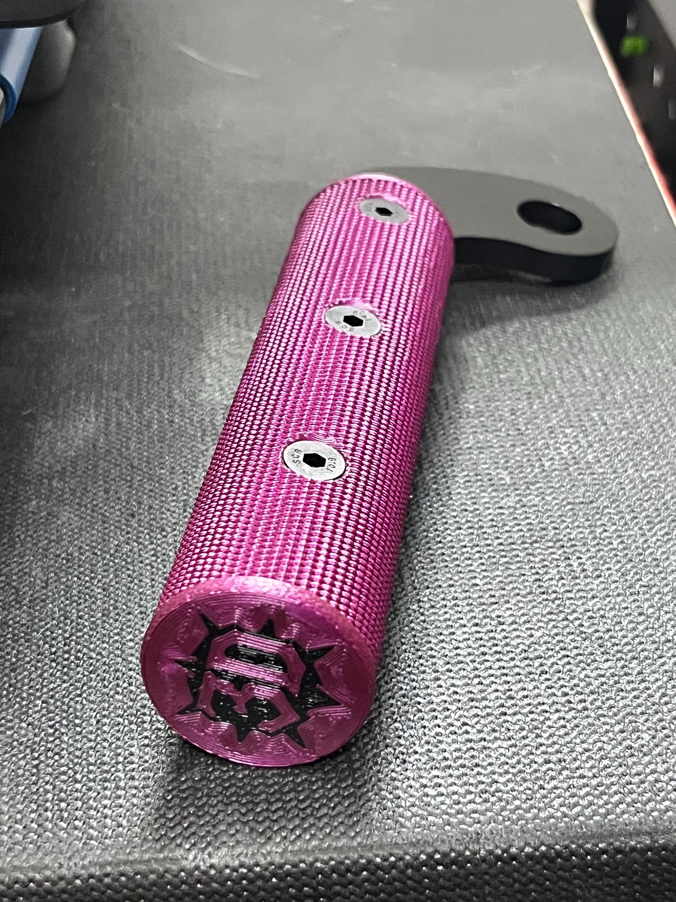 War Claw – 33mm Isolation Cable Attachment